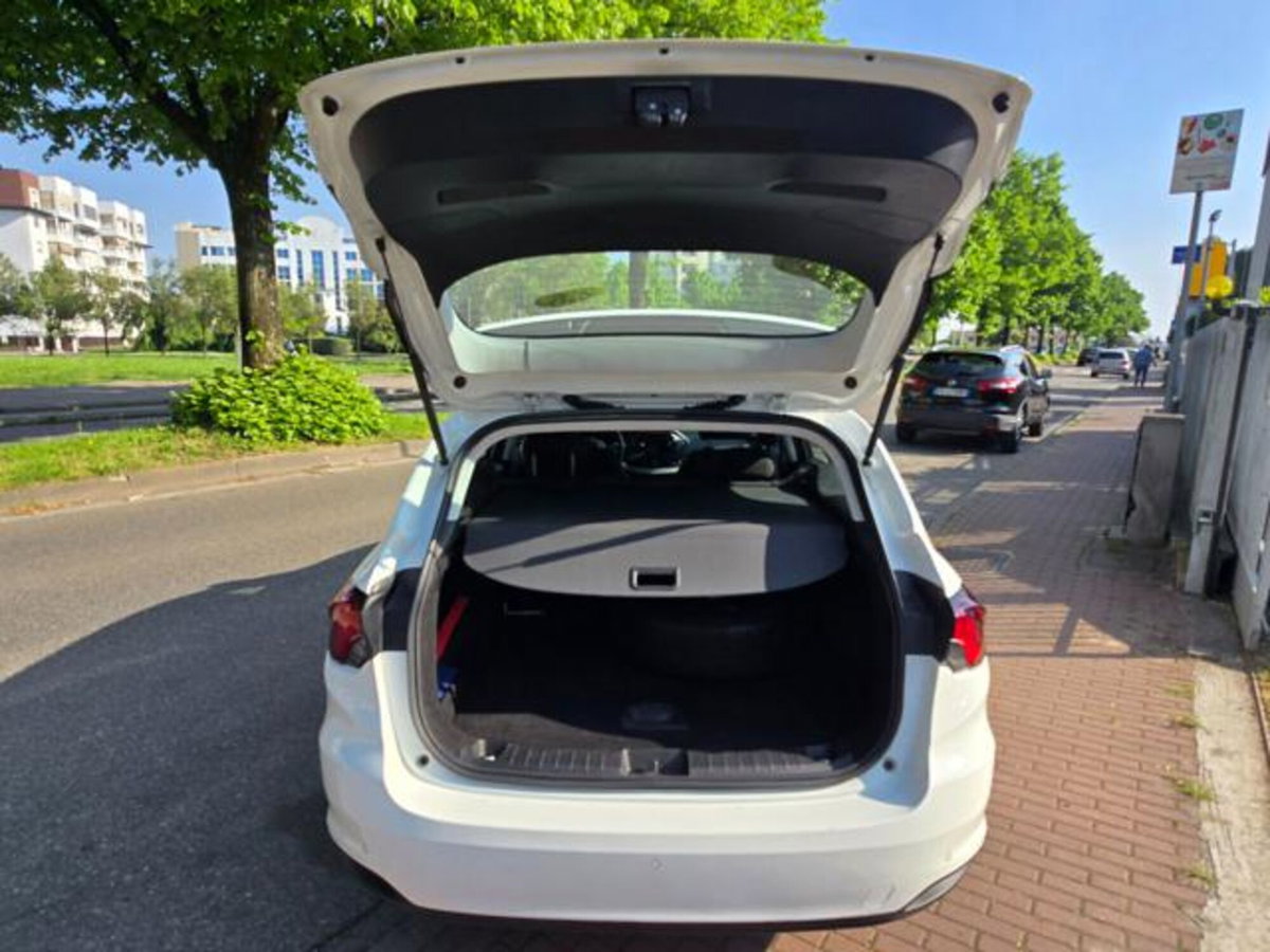 Fiat Tipo Station Wagon Tipo 1.4 SW Lounge (13)
