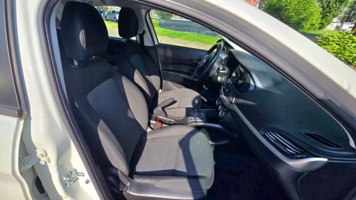 Fiat Tipo Station Wagon Tipo 1.4 SW Lounge (14)