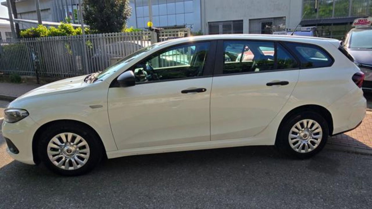 Fiat Tipo Station Wagon Tipo 1.4 SW Lounge (3)