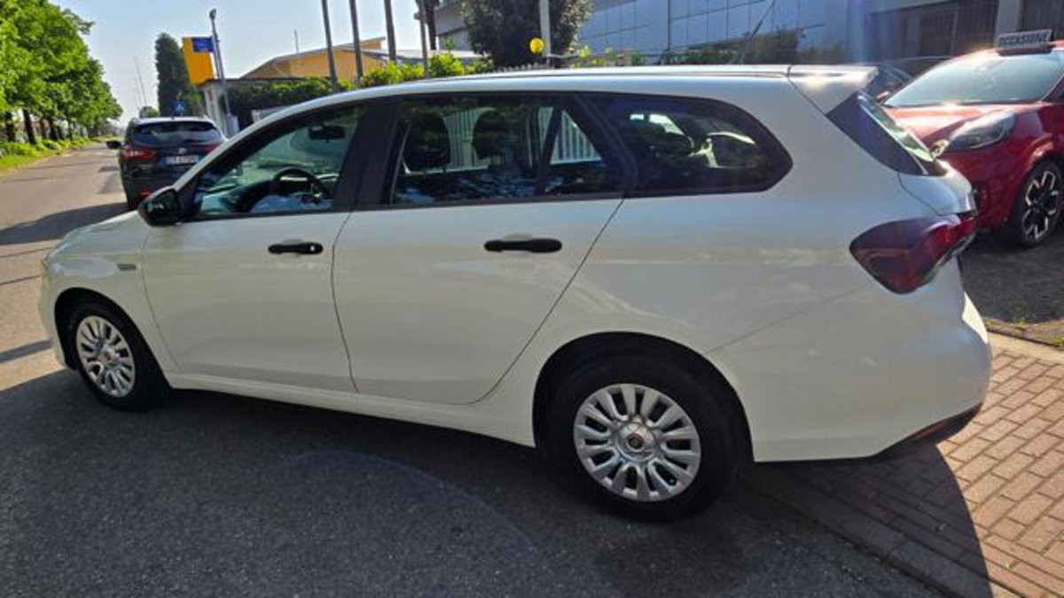 Fiat Tipo Station Wagon Tipo 1.4 SW Lounge (4)