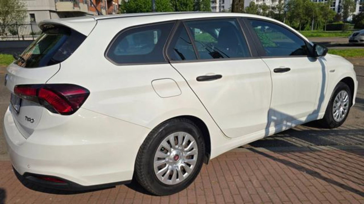 Fiat Tipo Station Wagon Tipo 1.4 SW Lounge (8)