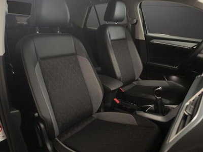 Volkswagen T-Roc 1.0 tsi Life 115cv (9)