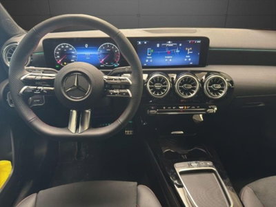 Mercedes-Benz Classe A Sedan 200 AMG Line Premium Plus auto (10)