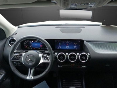 Mercedes-Benz GLA SUV 180 Progressive Advanced Plus auto (10)