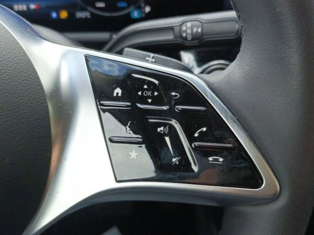 Mercedes-Benz GLA SUV 180 Progressive Advanced Plus auto (13)