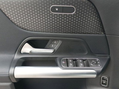 Mercedes-Benz GLA SUV 180 Progressive Advanced Plus auto (14)