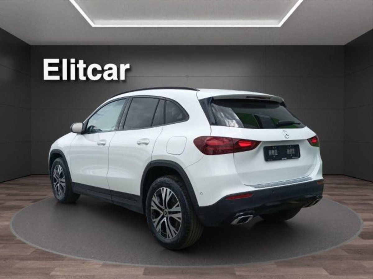 Mercedes-Benz GLA SUV 180 Progressive Advanced Plus auto (6)