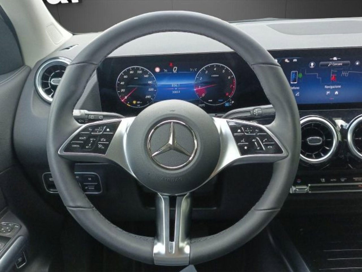 Mercedes-Benz GLA SUV 180 Progressive Advanced Plus auto (7)