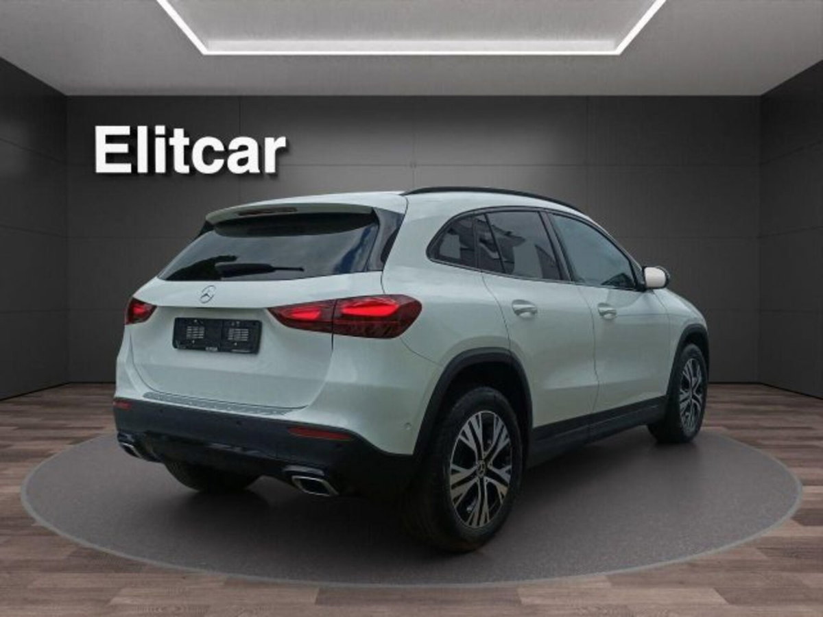 Mercedes-Benz GLA SUV 180 Progressive Advanced Plus auto (8)