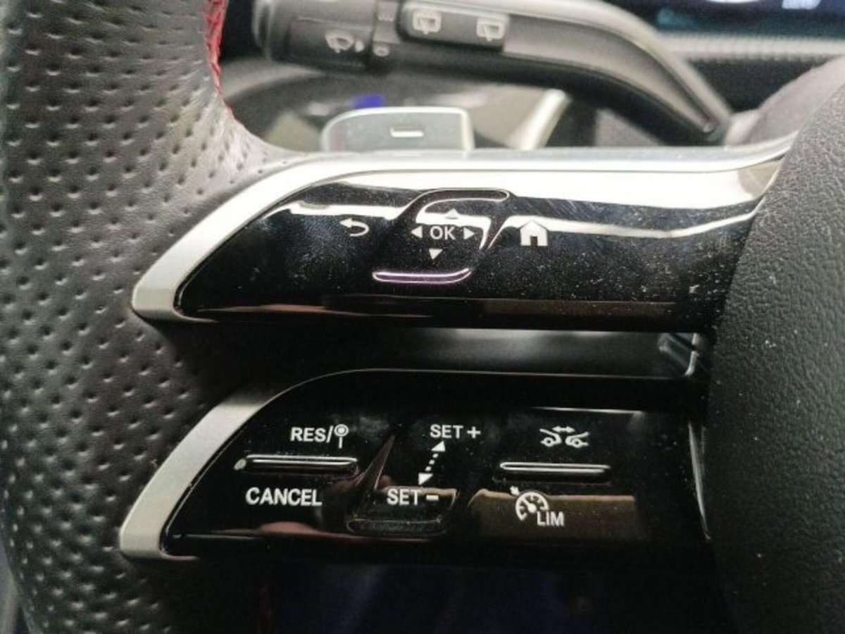 Mercedes-Benz Classe A Sedan 180 AMG Line Premium Plus auto (12)