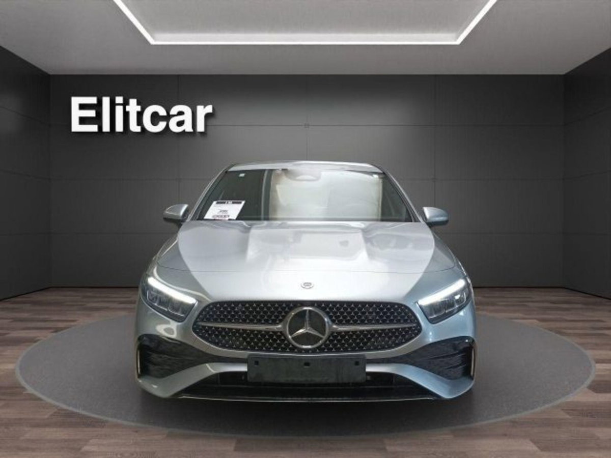Mercedes-Benz Classe A Sedan 180 AMG Line Premium Plus auto (2)