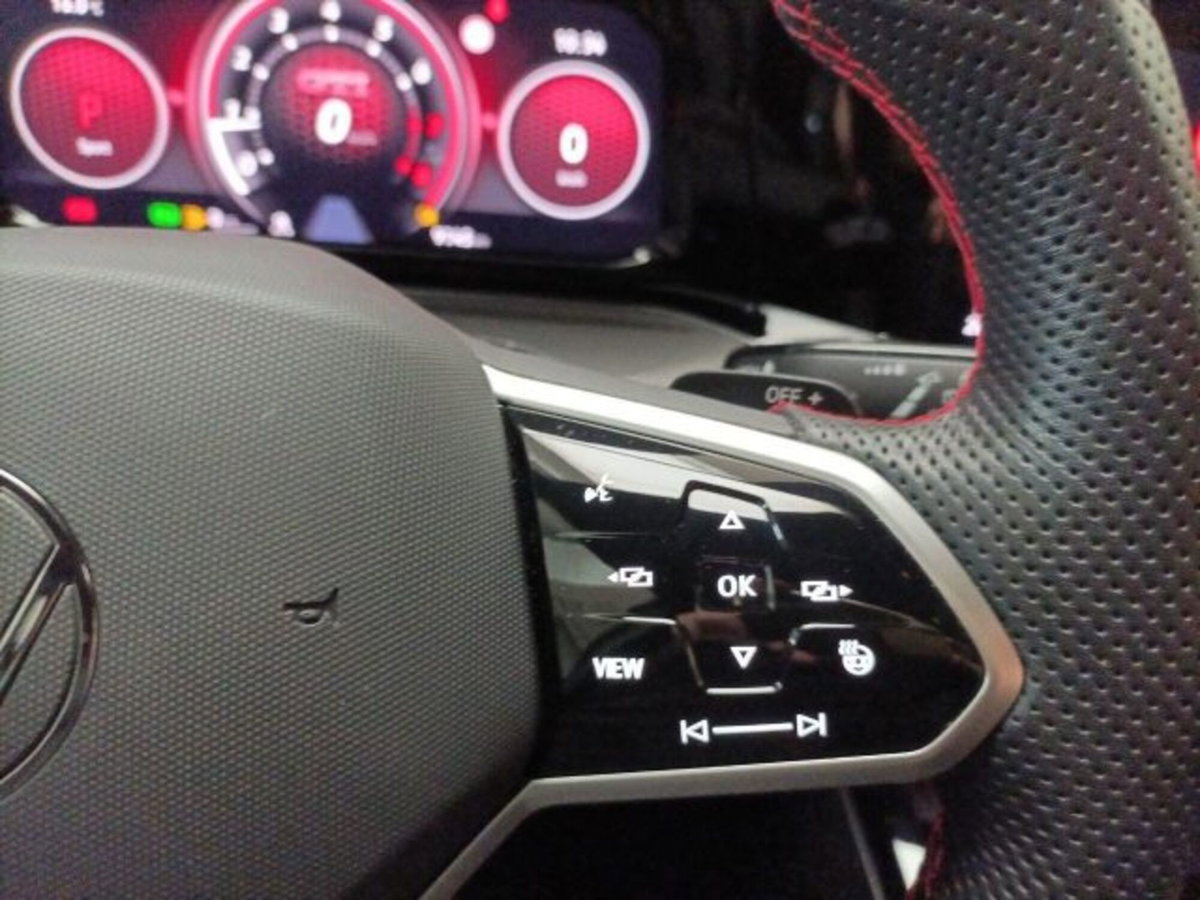 Volkswagen Golf 2.0 tsi GTI 265cv dsg (12)