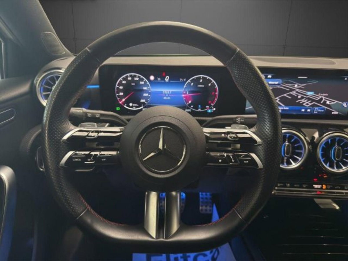 Mercedes-Benz Classe A Sedan 180 d AMG Line Premium Plus auto (10)