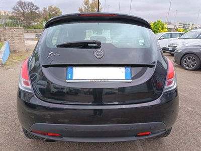 Lancia Ypsilon 1.3 MJT 16V 95 CV 5 porte S&S Silver (7)
