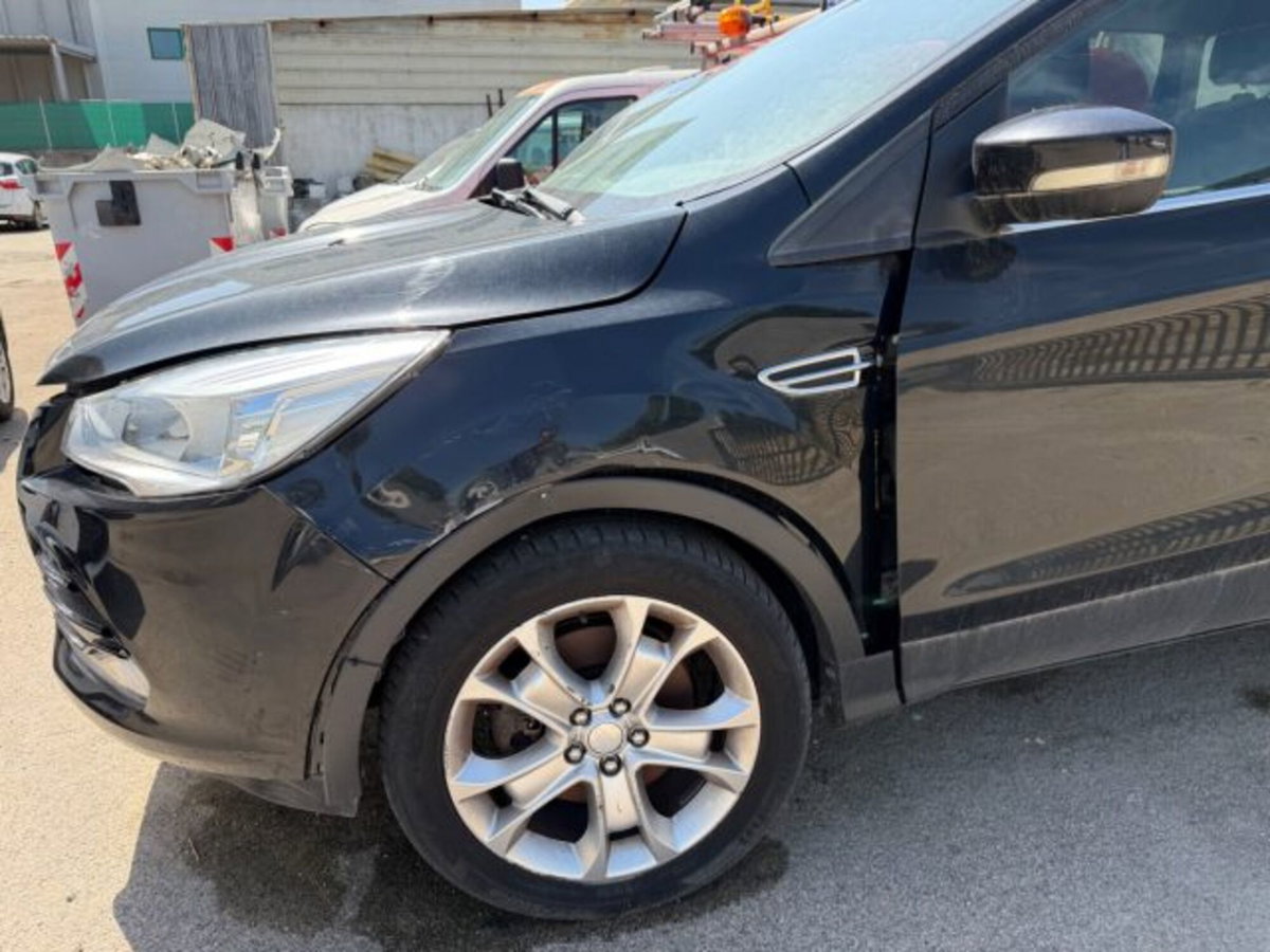 Ford Kuga 2.0 TDCi 163 CV 4WD DPF (5)