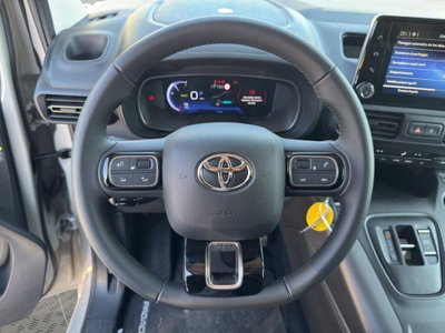 Toyota Proace City Verso City Verso electric L1 50kWh D Executive (10)