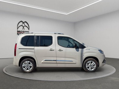 Toyota Proace City Verso City Verso electric L1 50kWh D Executive (4)