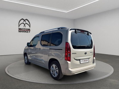 Toyota Proace City Verso City Verso electric L1 50kWh D Executive (8)