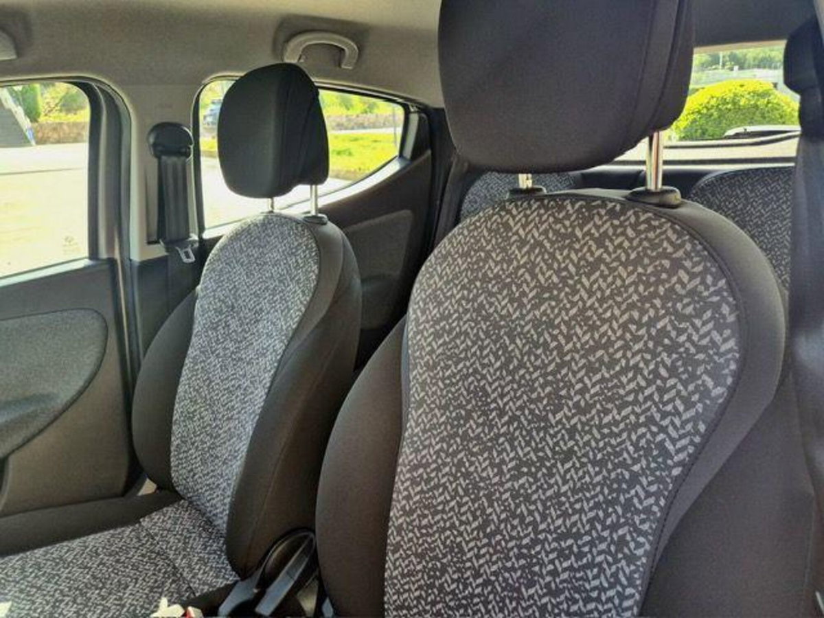 Lancia Ypsilon 1.0 FireFly 5 porte S&S Hybrid Ecochic Silver (10)