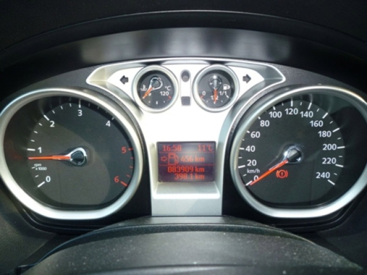 Ford C-Max 1.6 TDCi 110 CV Titanium DPF (5)