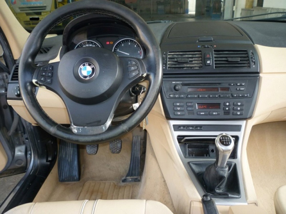 BMW X3 2.0d cat Eletta (7)
