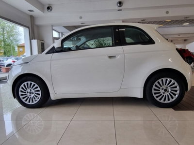 Fiat 500 Cabrio 23,8 kWh (Red) (3)