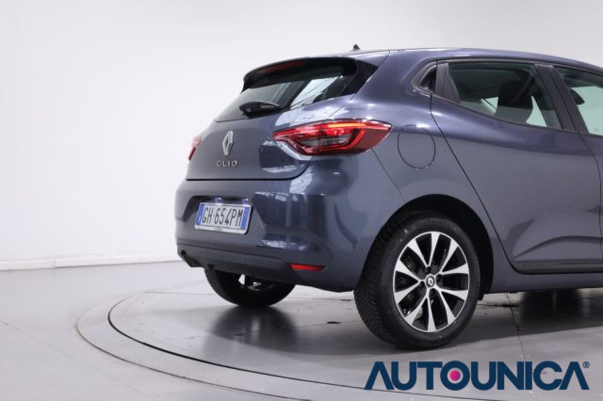 Renault Clio TCe 90 CV 5 porte Business (14)