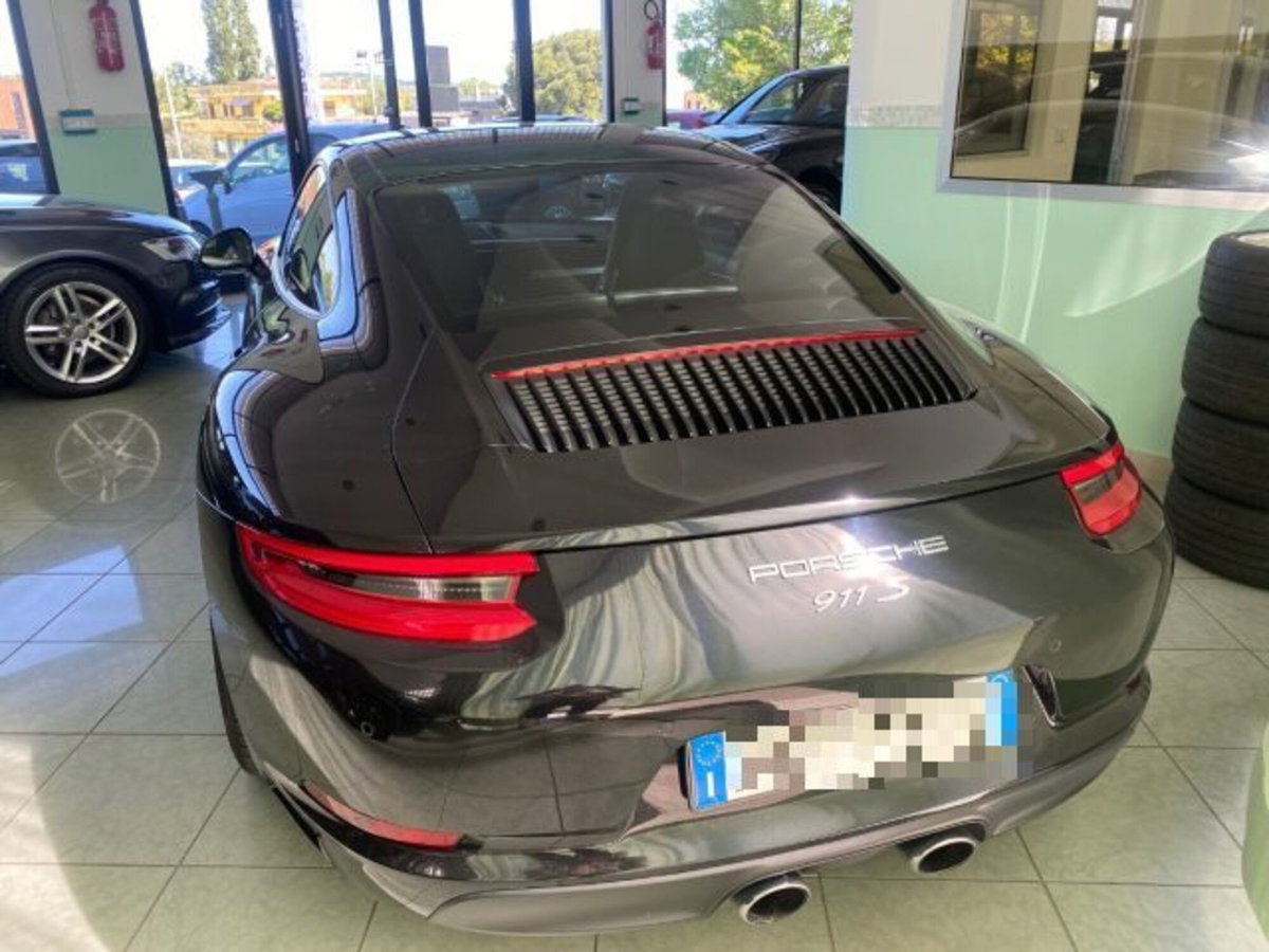 Porsche 911 Coupé 3.0 Carrera (4)