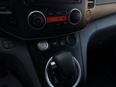 Nissan e-NV200 EV Van (14)