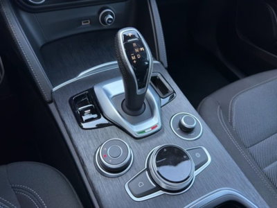 Alfa Romeo Stelvio Stelvio 2.2 Turbodiesel 190 CV AT8 Q4 Ti (13)