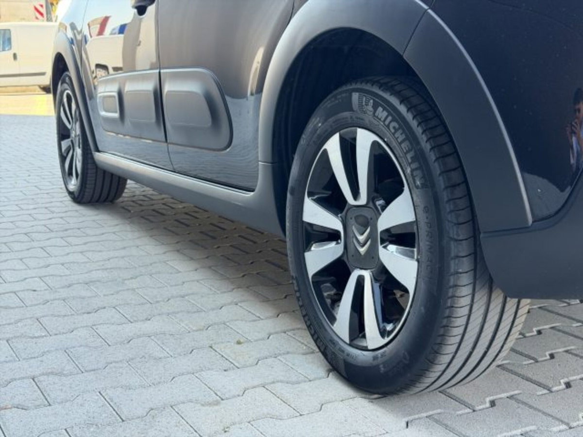 Citroen C3 PureTech 83 S&S Shine (17)