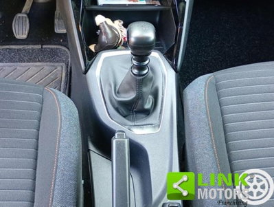 Peugeot 2008 PureTech 100 S&S Active (18)