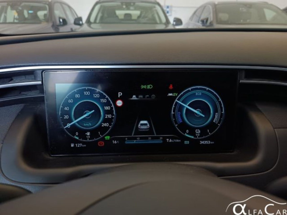 Hyundai Tucson 1.6 hev Xline 4wd auto (10)