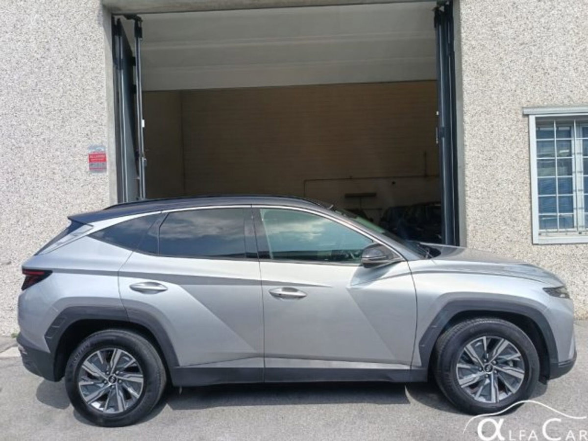 Hyundai Tucson 1.6 hev Xline 4wd auto (18)