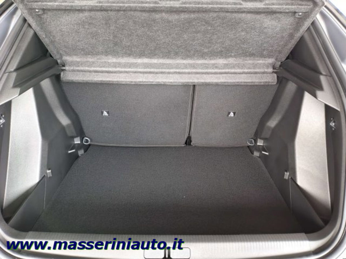 Peugeot 2008 1.2 puretech Allure s&s 100cv (13)