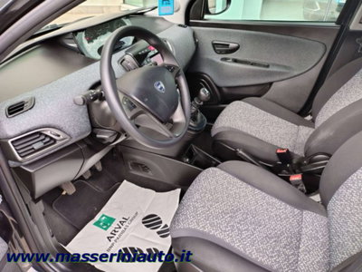 Lancia Ypsilon 1.0 FireFly 5 porte S&S Hybrid Ecochic Silver (12)