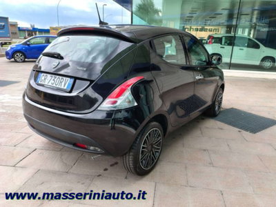 Lancia Ypsilon 1.0 FireFly 5 porte S&S Hybrid Ecochic Silver (5)