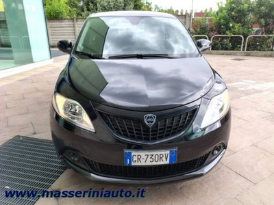 Lancia Ypsilon 1.0 FireFly 5 porte S&S Hybrid Ecochic Silver (8)