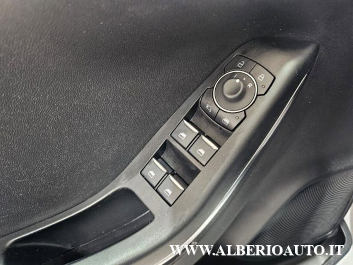 Ford Puma 1.0 EcoBoost Hybrid 125 CV S&S aut. Titanium X (19)