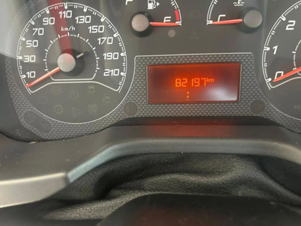 Fiat Fiorino Furgone cargo 1.3 mjt 95cv Adventure (6)