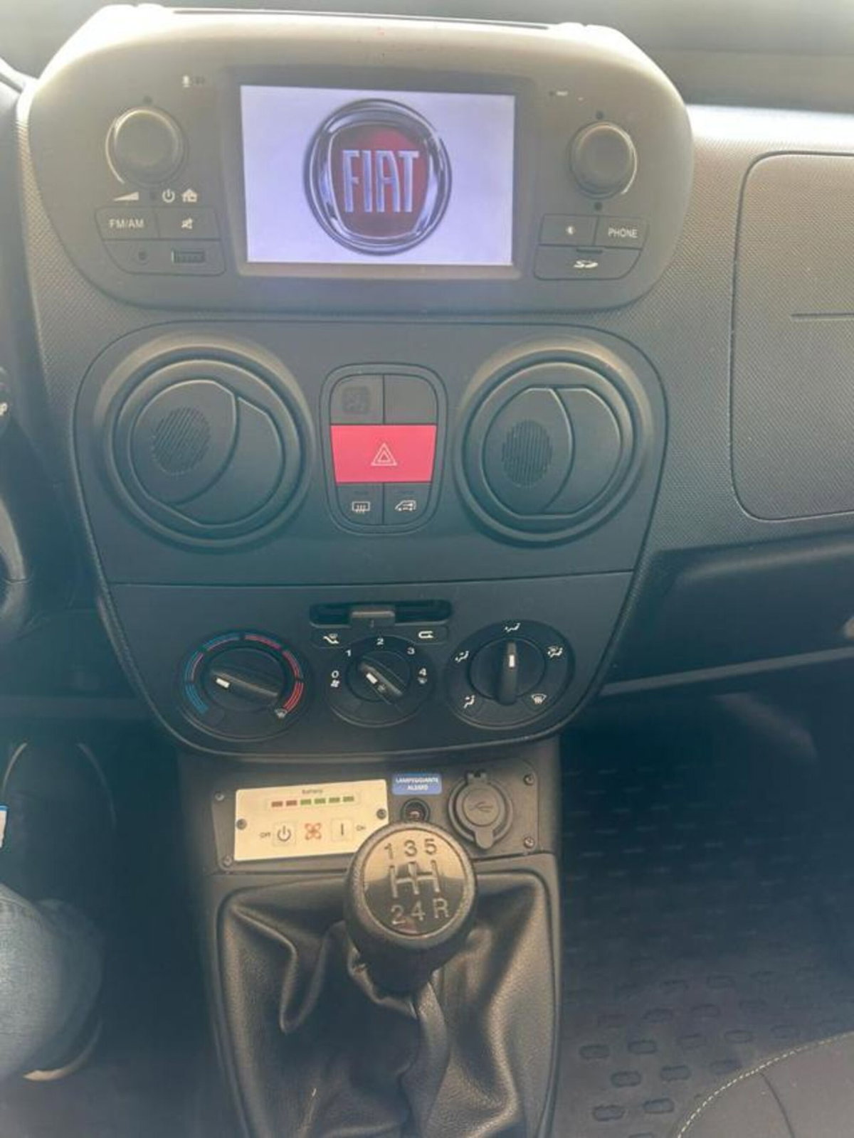 Fiat Fiorino Furgone cargo 1.3 mjt 95cv Adventure (7)