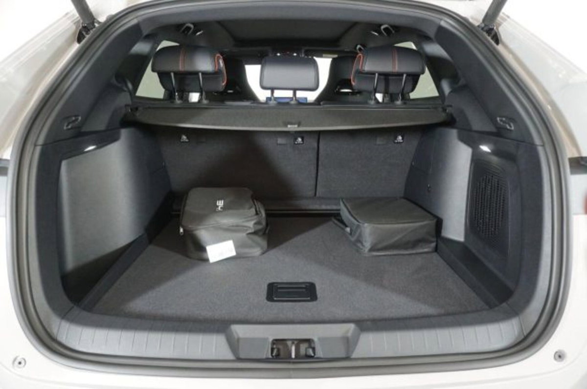 Byd Seal U DM-i 1.5 phev Design awd (20)