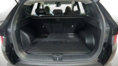 Hyundai Tucson 1.6 crdi 48V Business 2wd dct (9)