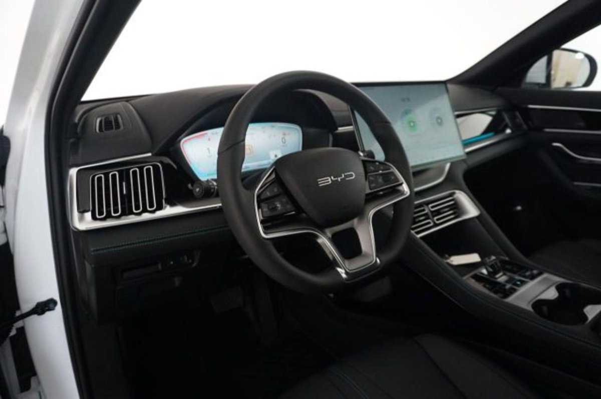 Byd Seal U DM-i 1.5 phev Design awd (6)