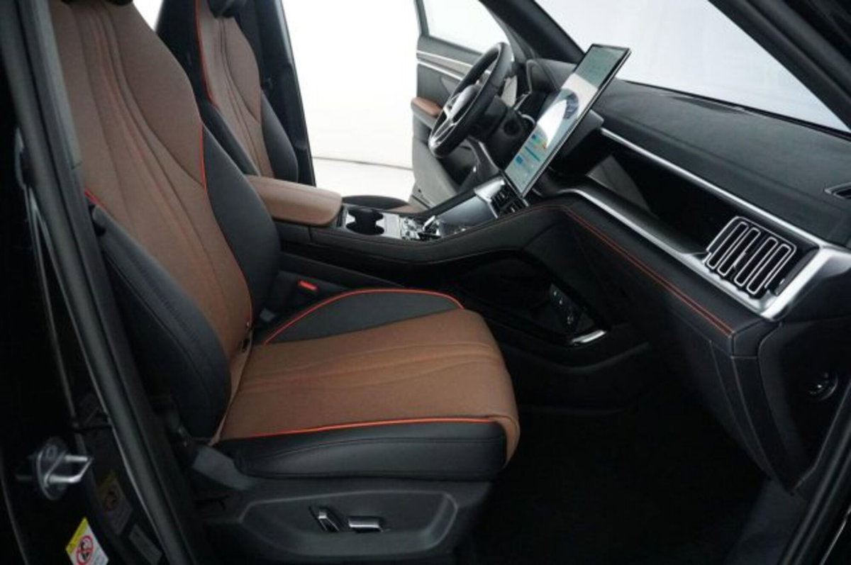 Byd Seal U DM-i 1.5 phev Design awd (10)