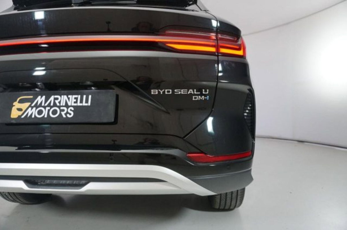 Byd Seal U DM-i 1.5 phev Design awd (19)