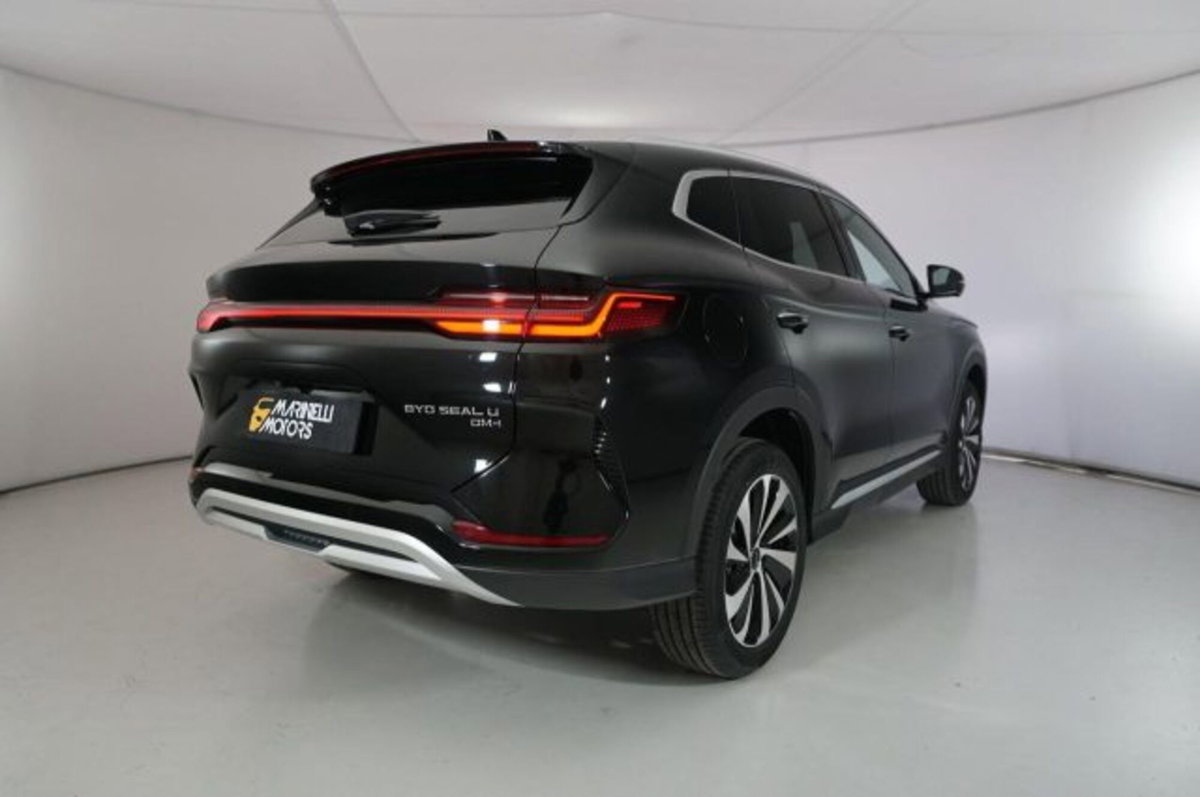 Byd Seal U DM-i 1.5 phev Design awd (2)