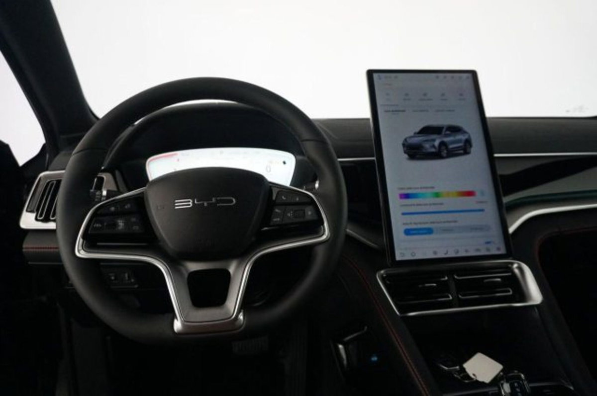 Byd Seal U DM-i 1.5 phev Design awd (8)