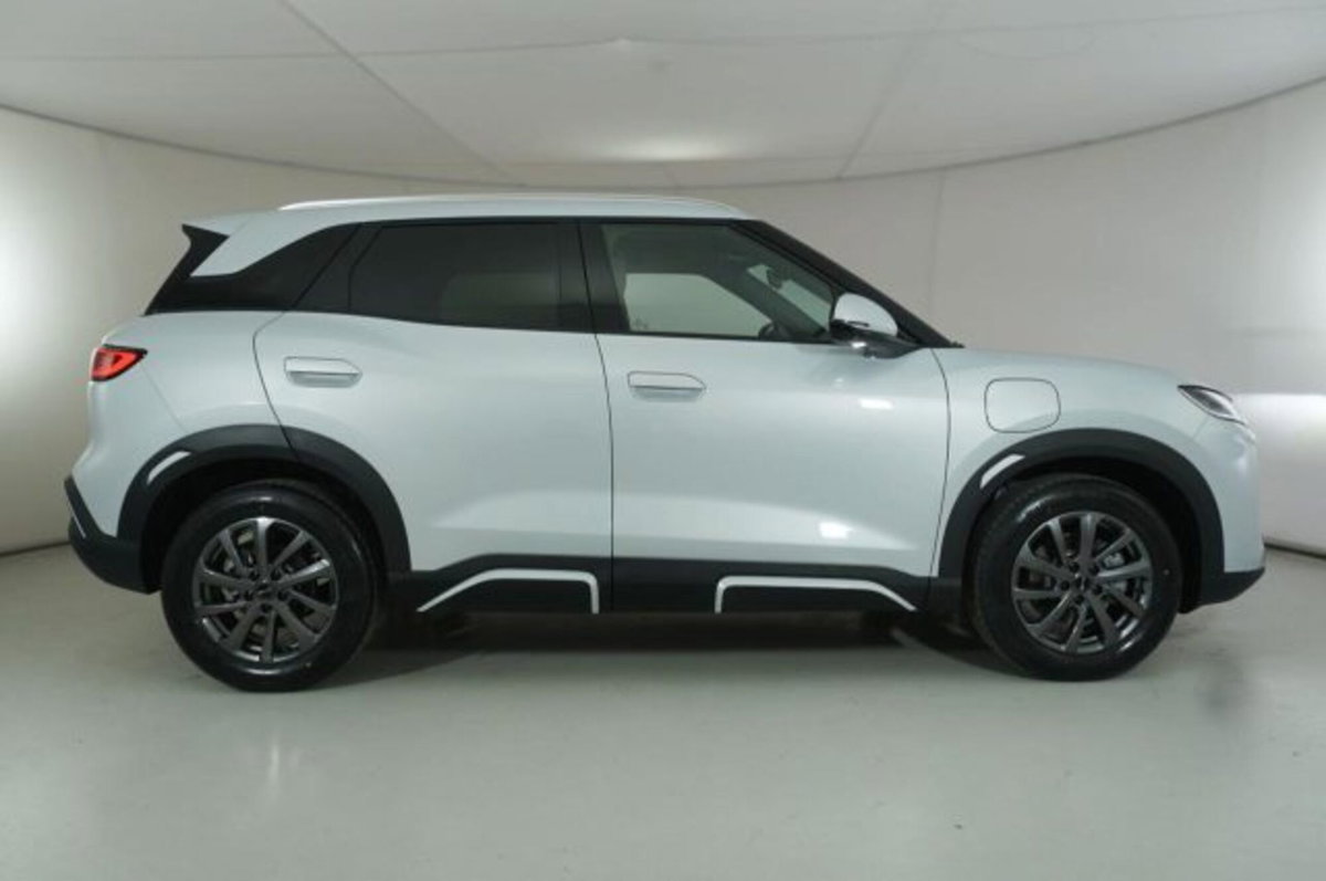 Byd Atto 2 DM-i 1.5 phev Boost 212cv (4)