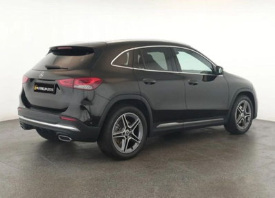 Mercedes-Benz GLA SUV 220 d Advanced 4matic auto (2)